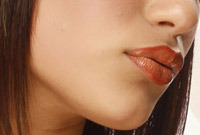 Beauty tips for shiny glossy lips side