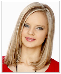 Model with straight blonde hair