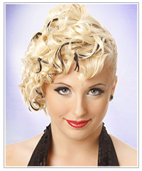 Model with blonde hair and black highlights