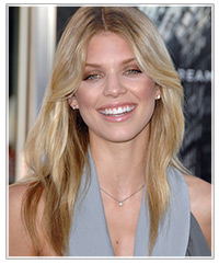 AnnaLynne McCord hairstyles