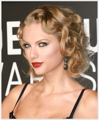 Taylor Swift hairstyle