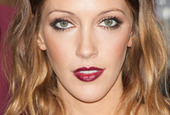 Katie cassidy vampy hairstyle makeup side