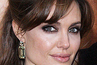 Angelina Jolie Hairstyles: Celebrity Spotlight