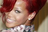 Rihannas makeup for red hair side
